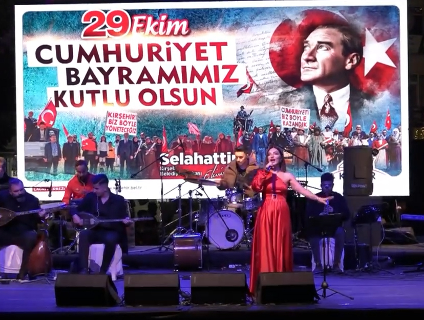 Aysel Yakupoğlu Konseri Cacabey Meydanı